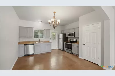 193 Rosedale Avenue, New Braunfels, TX 78130 - Photo 13