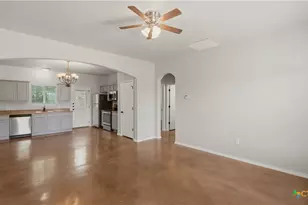 193 Rosedale Ave, New Braunfels, TX 78130 - Photo 7