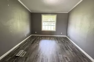 1001 Cervantes St, Victoria, TX 77901 - Photo 9