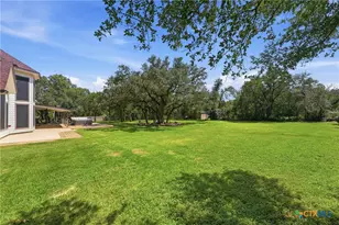 1017 Mountain Dr, San Marcos, TX 78666 - Photo 41