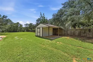 1017 Mountain Dr, San Marcos, TX 78666 - Photo 43