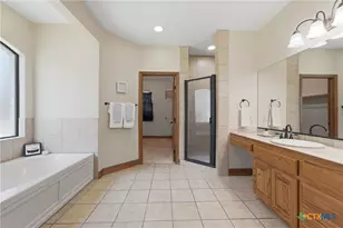 1017 Mountain Dr, San Marcos, TX 78666 - Photo 25