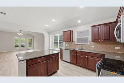 6069 Covers Cove, Schertz, TX 78108 - Photo 17