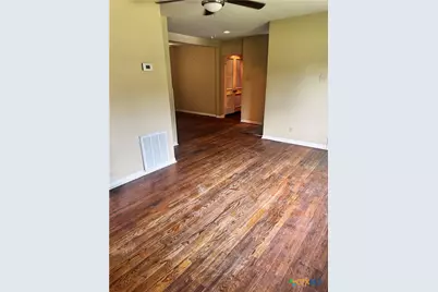 1401 E Mimosa Avenue, Victoria, TX 77901 - Photo 5