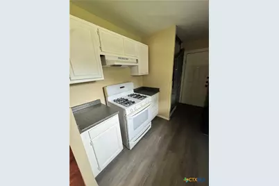 1401 E Mimosa Avenue, Victoria, TX 77901 - Photo 11