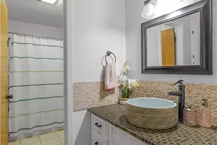 101 King Arthur St, Victoria, TX 77904 - Photo 13