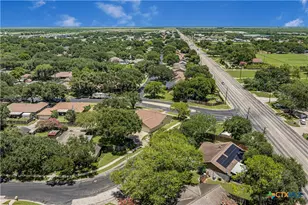 101 King Arthur St, Victoria, TX 77904 - Photo 31