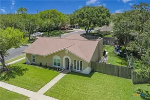 101 King Arthur St, Victoria, TX 77904 - Photo 27