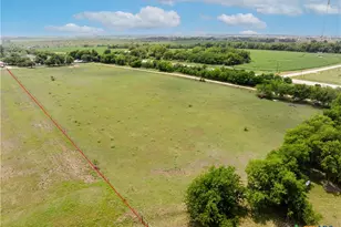 2901 and 2973 S Main St, Taylor, TX 76574 - Photo 33