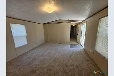 209 Olive, El Campo, TX 77437 - Photo 3