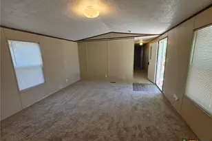 209 Olive, El Campo, TX 77437 - Photo 3
