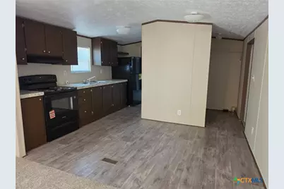 209 Olive, El Campo, TX 77437 - Photo 5