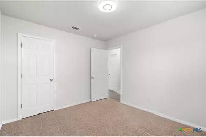 407 E Pietzsch Street, Bartlett, TX 76511 - Photo 19