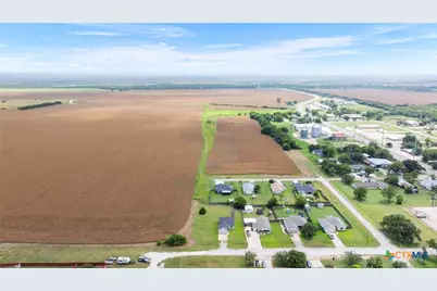 407 E Pietzsch Street, Bartlett, TX 76511 - Photo 39