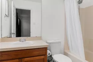 407 E Pietzsch St, Bartlett, TX 76511 - Photo 23