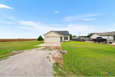407 E Pietzsch Street, Bartlett, TX 76511 - Photo 7