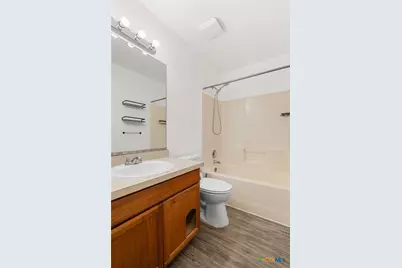 407 E Pietzsch Street, Bartlett, TX 76511 - Photo 17