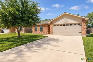 186 Talon Dr, Luling, TX 78648 - Photo 1