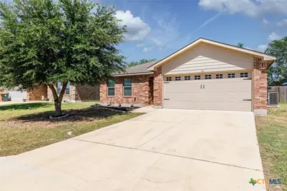 186 Talon Drive, Luling, TX 78648 - Photo 1
