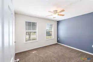 186 Talon Dr, Luling, TX 78648 - Photo 15