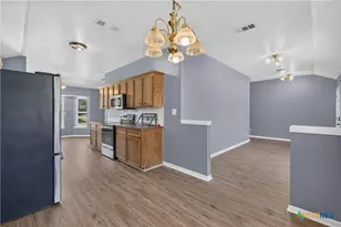 815 Rocky Ln, Copperas Cove, TX 76522 - Photo 11