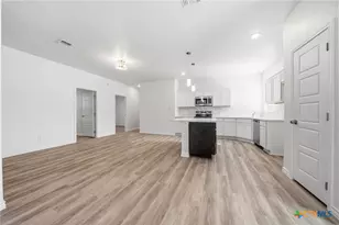 1213 Victory Ranch, Killeen, TX 76549 - Photo 7