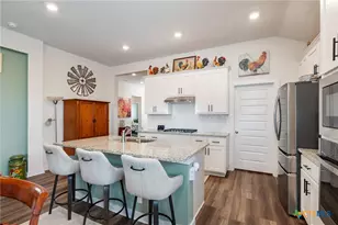 1944 Colonial Ave, New Braunfels, TX 78130 - Photo 15