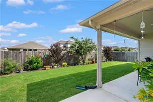 1944 Colonial Ave, New Braunfels, TX 78130 - Photo 27