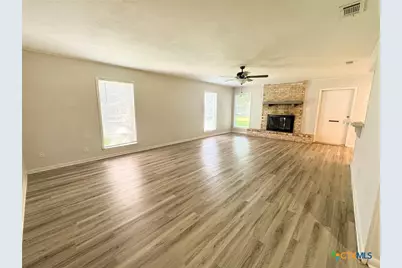 102 Tanglewood Drive, Victoria, TX 77901 - Photo 9