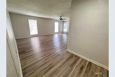 102 Tanglewood Drive, Victoria, TX 77901 - Photo 7