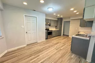 102 Tanglewood Dr, Victoria, TX 77901 - Photo 13