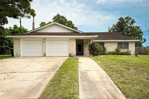 102 Tanglewood Dr, Victoria, TX 77901 - Photo 1