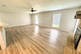 102 Tanglewood Dr, Victoria, TX 77901 - Photo 11