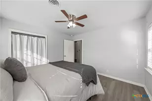 901 N Main St, West, TX 76691 - Photo 17