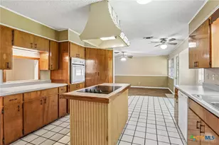 1641 Driftwood Dr, Seguin, TX 78155 - Photo 17