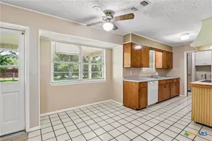 1641 Driftwood Dr, Seguin, TX 78155 - Photo 13