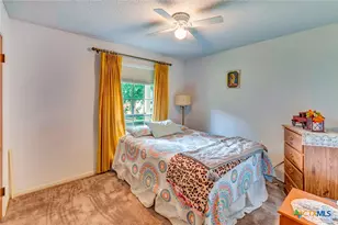 304 Tanglewood Dr, Victoria, TX 77901 - Photo 23