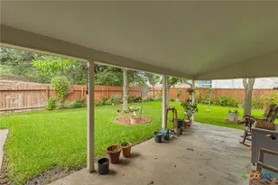 304 Tanglewood Dr, Victoria, TX 77901 - Photo 35