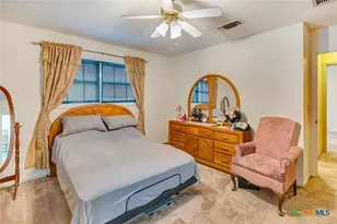 304 Tanglewood Dr, Victoria, TX 77901 - Photo 31