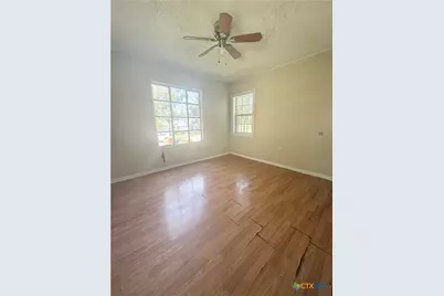 804 N 8th Street, Temple, TX 76501 - Photo 13