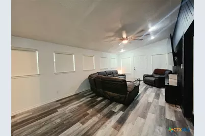 204 N 26th Street, Gatesville, TX 76528 - Photo 9