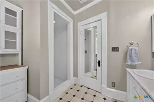 819 N 13th St, Temple, TX 76501 - Photo 29