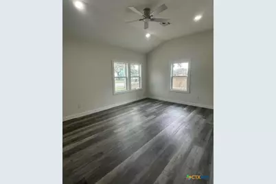 1008 N Gonzales St, Cuero, TX 77954 - Photo 13