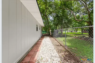 761 Whippoorwill Drive #B, Canyon Lake, TX 78133 - Photo 19