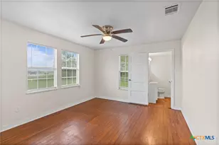 1409 W Main St, Edna, TX 77957 - Photo 33