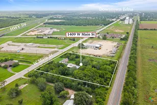1409 W Main St, Edna, TX 77957 - Photo 7