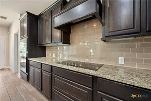 657 Vale Ct, New Braunfels, TX 78132 - Photo 7