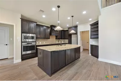 657 Vale Court, New Braunfels, TX 78132 - Photo 5