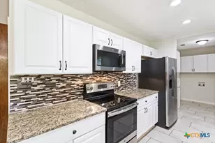 115 Da Gama, Universal City, TX 78148 - Photo 9