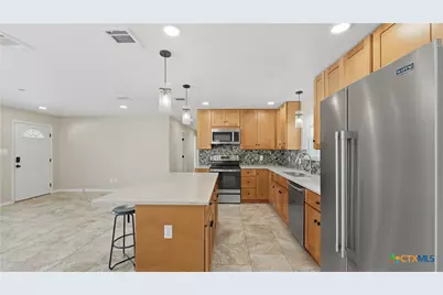 1409 Highland Drive, San Marcos, TX 78666 - Photo 5